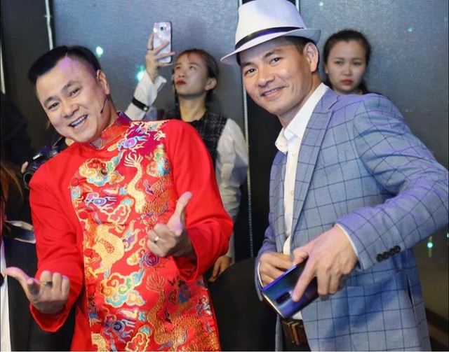 Gần 30 năm tình bạn tri kỷ của Xuân Bắc-Tự Long Gan 30 nam tinh ban tri ky cua Xuan Bac-Tu Long
