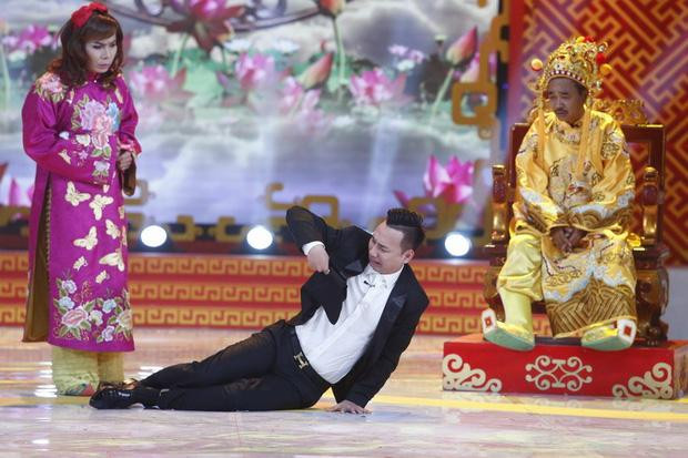 Cuộc sống nam sinh hiếm hoi được đóng 'Táo Quân' sau 10 năm - Hình 3 Cuoc song nam sinh hiem hoi duoc dong 'Tao Quan' sau 10 nam-Hinh-3