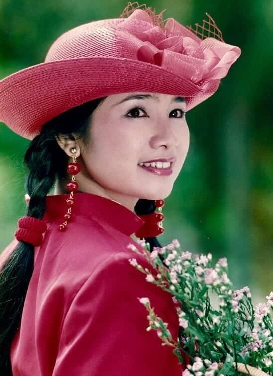 Nhan sắc thời thanh xuân của mỹ nhân "Lá ngọc cành vàng" Thu Hà Nhan sac thoi thanh xuan cua my nhan