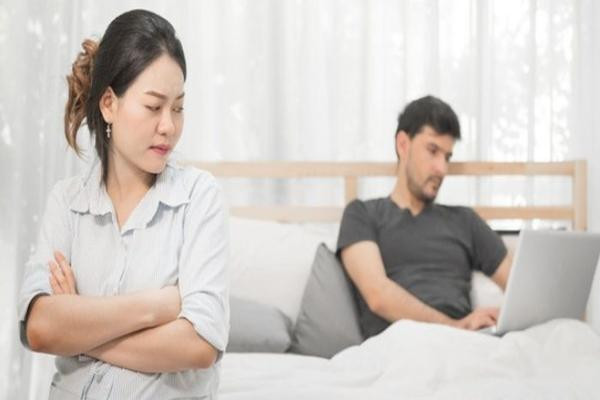 Chồng giả vờ yêu vợ con hóa ra vì mục đích đáng ghê tởm Chong gia vo yeu vo con hoa ra vi muc dich dang ghe tom