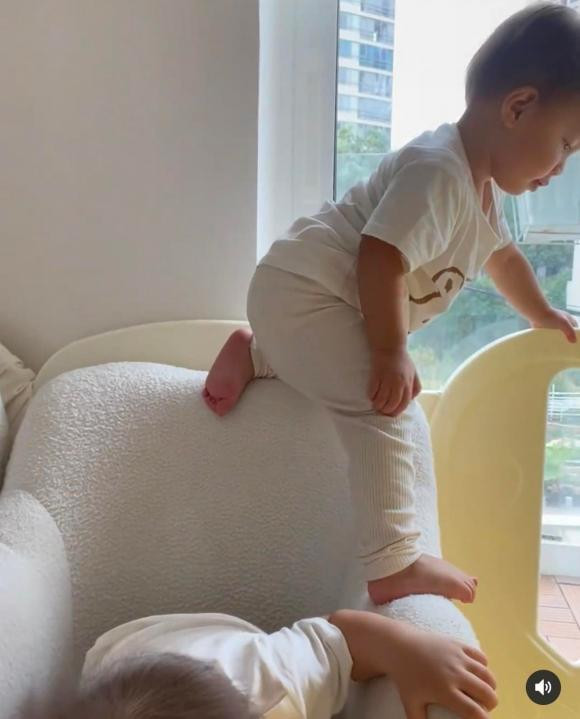 Nghe Lisa nhà Hà Hồ gọi ba về nhà, Kim Lý có chịu nổi chăng? - Hình 5 Nghe Lisa nha Ha Ho goi ba ve nha, Kim Ly co chiu noi chang?-Hinh-5
