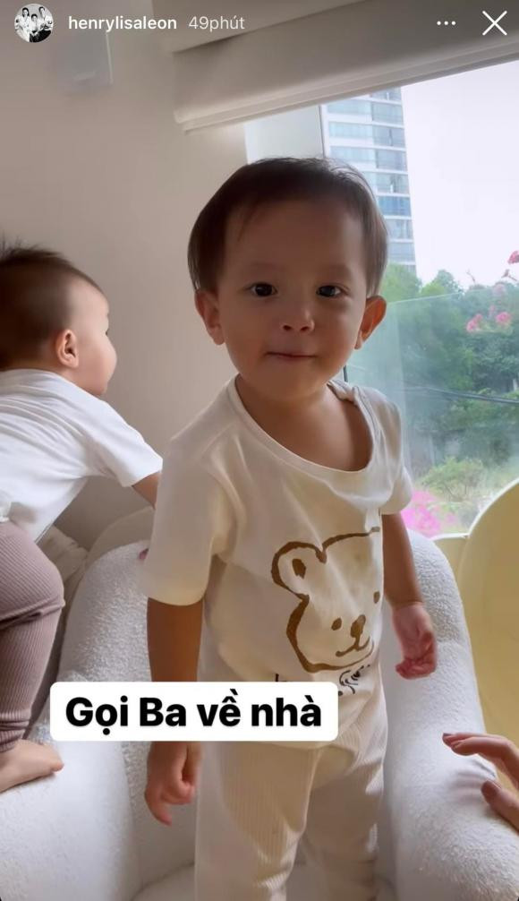 Nghe Lisa nhà Hà Hồ gọi ba về nhà, Kim Lý có chịu nổi chăng? Nghe Lisa nha Ha Ho goi ba ve nha, Kim Ly co chiu noi chang?