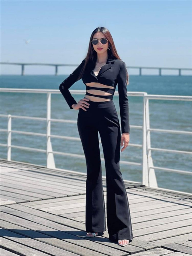 Hoa hậu Thùy Tiên mắc sai lầm 'chí mạng' khi mặc quần - Hình 5 Hoa hau Thuy Tien mac sai lam 'chi mang' khi mac quan-Hinh-5