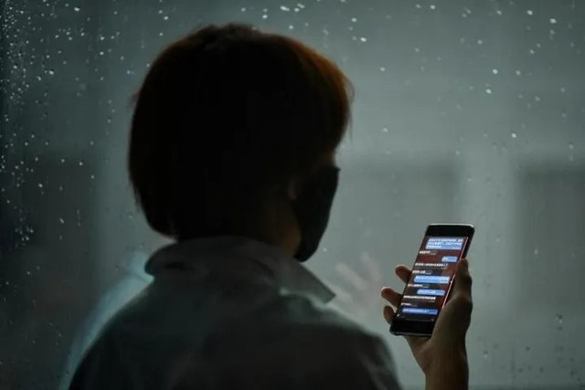 Sức hút của tiểu thư Anna và kẻ lừa đảo Tinder - Hình 4 Suc hut cua tieu thu Anna va ke lua dao Tinder-Hinh-4