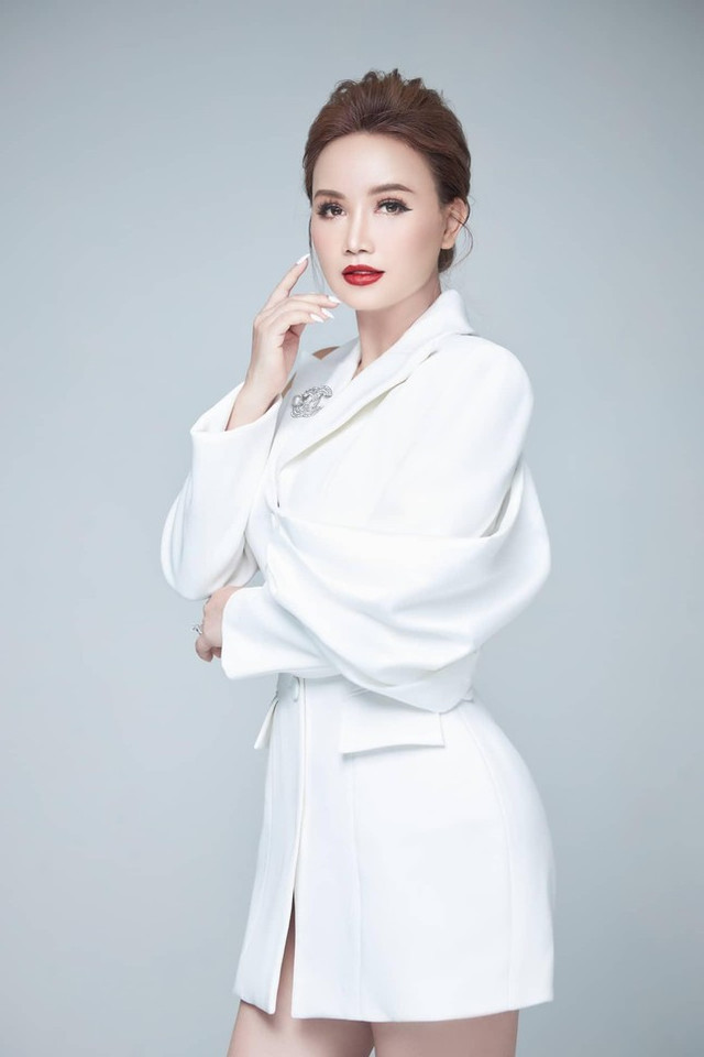 Hoàng Yến công khai số đo 3 vòng sau thẩm mỹ - Hình 2 Hoang Yen cong khai so do 3 vong sau tham my-Hinh-2