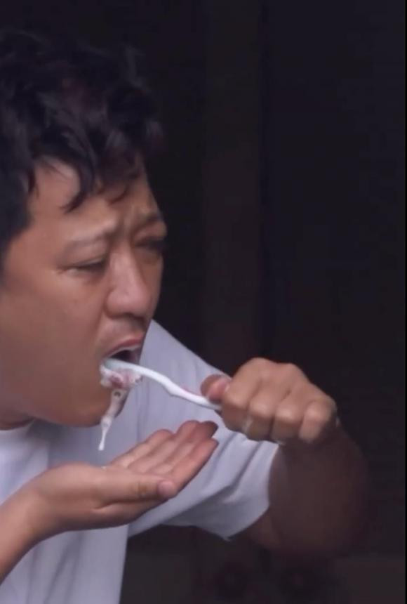 Dân tình phát hoảng với khuôn mặt mới ngủ dậy của Trường Giang - Hình 11 Dan tinh phat hoang voi khuon mat moi ngu day cua Truong Giang-Hinh-11