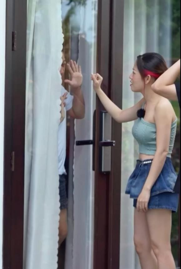 Dân tình phát hoảng với khuôn mặt mới ngủ dậy của Trường Giang - Hình 6 Dan tinh phat hoang voi khuon mat moi ngu day cua Truong Giang-Hinh-6