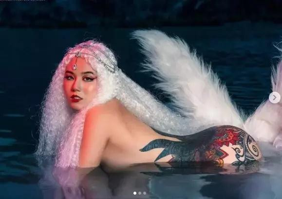 Linh Miu thả rông, diện đồ cũng như không ngày đầu năm - Hình 4 Linh Miu tha rong, dien do cung nhu khong ngay dau nam-Hinh-4