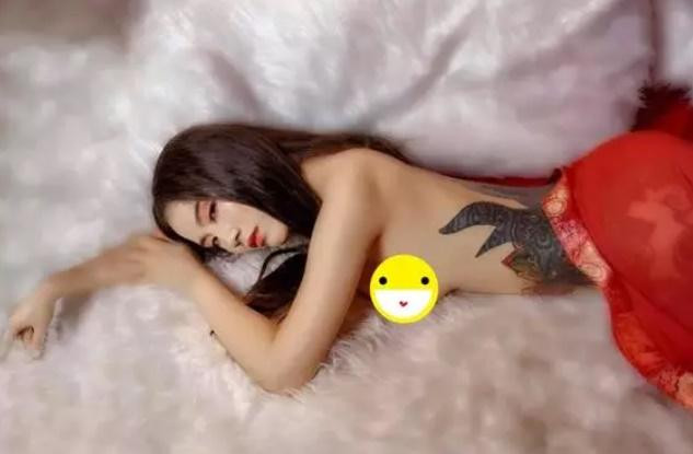 Linh Miu thả rông, diện đồ cũng như không ngày đầu năm - Hình 7 Linh Miu tha rong, dien do cung nhu khong ngay dau nam-Hinh-7