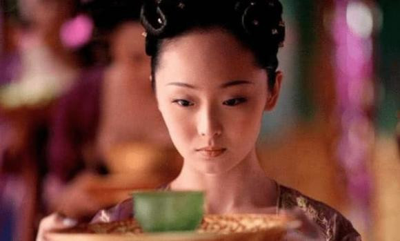 'Cây phất trần' trong tay thái giám thời xưa có công dụng gì? - Hình 3 'Cay phat tran' trong tay thai giam thoi xua co cong dung gi?-Hinh-3