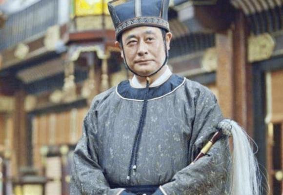 'Cây phất trần' trong tay thái giám thời xưa có công dụng gì? - Hình 4 'Cay phat tran' trong tay thai giam thoi xua co cong dung gi?-Hinh-4