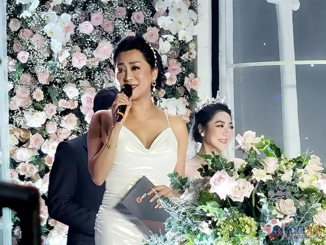 MC Kỳ Duyên mắc lỗi khó thông cảm khi dẫn đám cưới - Hình 4 MC Ky Duyen mac loi kho thong cam khi dan dam cuoi-Hinh-4