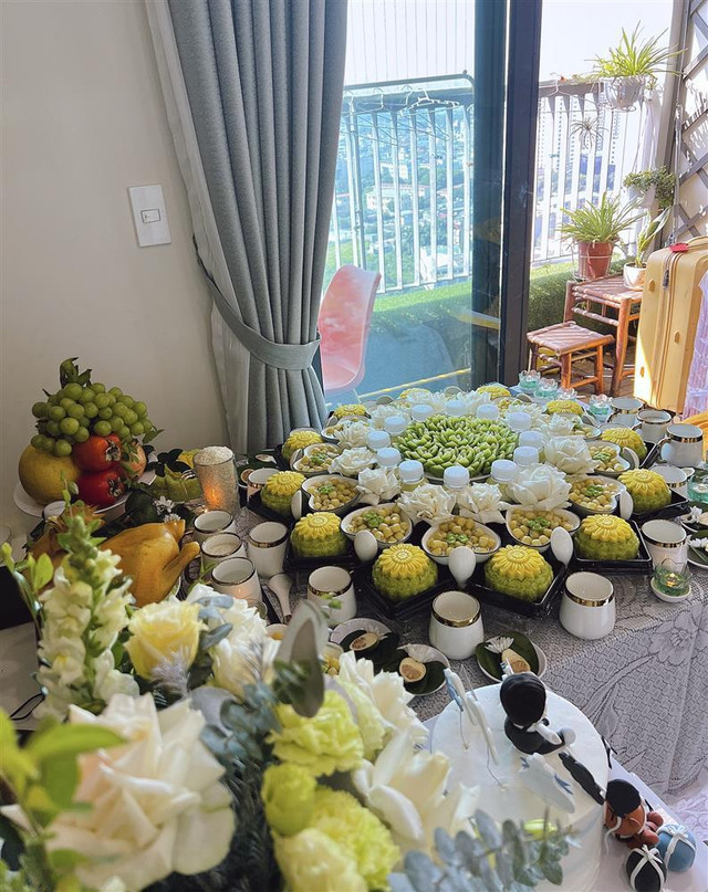 Lóa mắt tiệc đầy tháng con trai trung vệ nổi tiếng tuyển Việt Nam - Hình 3 Loa mat tiec day thang con trai trung ve noi tieng tuyen Viet Nam-Hinh-3