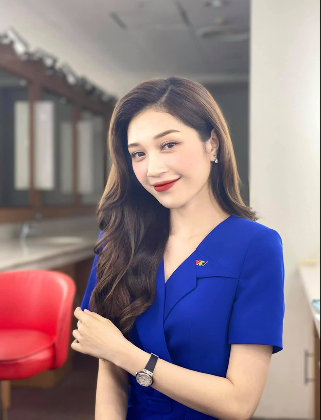 Nữ MC xinh đẹp VTV bình luận World Cup gây chú ý là ai? - Hình 10 Nu MC xinh dep VTV binh luan World Cup gay chu y la ai?-Hinh-10