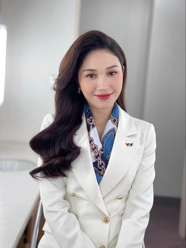 Nữ MC xinh đẹp VTV bình luận World Cup gây chú ý là ai? - Hình 11 Nu MC xinh dep VTV binh luan World Cup gay chu y la ai?-Hinh-11
