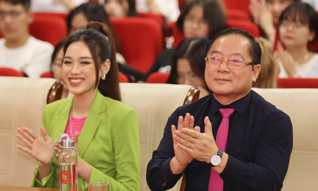 Khái niệm lỗi thời về thi hoa hậu - Hình 4 Khai niem loi thoi ve thi hoa hau-Hinh-4