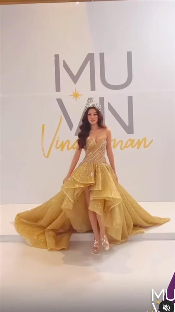 Vũ Thu Phương bị 'chơi xấu' không được báo dresscode Miss Universe? - Hình 9 Vu Thu Phuong bi 'choi xau' khong duoc bao dresscode Miss Universe?-Hinh-9