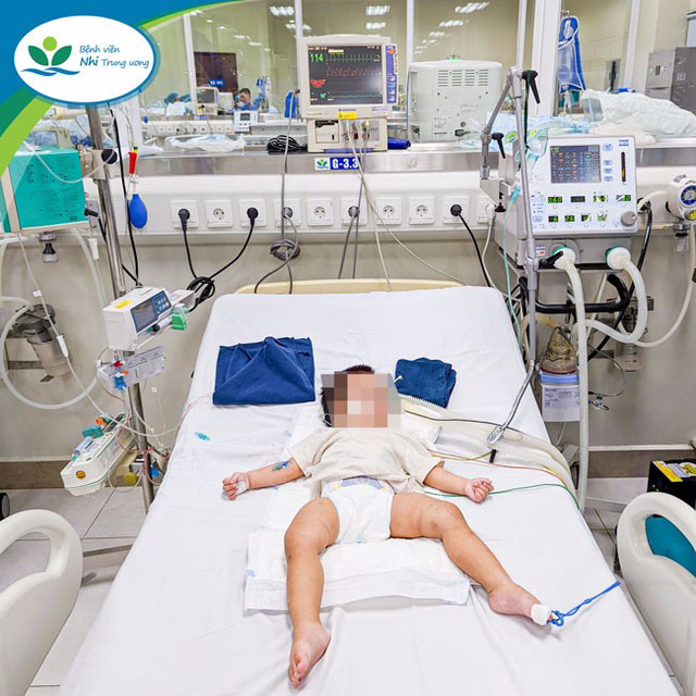 Sức khoẻ bé gái nghi bị 2 vợ chồng bảo mẫu bạo hành Suc khoe be gai nghi bi 2 vo chong bao mau bao hanh