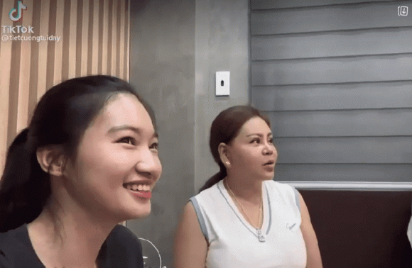 Vợ Tiết Cương lần đầu gặp gỡ Lê Giang - Hình 3 Vo Tiet Cuong lan dau gap go Le Giang-Hinh-3