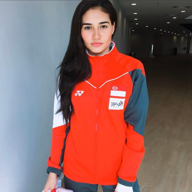 Nhan sắc ấn tượng của nữ VĐV pencak silat người Singapore - Hình 4 Nhan sac an tuong cua nu VDV pencak silat nguoi Singapore-Hinh-4
