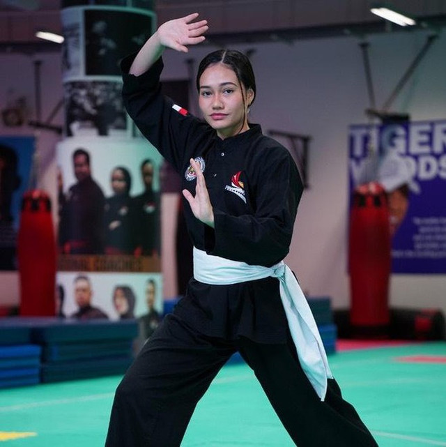 Nhan sắc ấn tượng của nữ VĐV pencak silat người Singapore Nhan sac an tuong cua nu VDV pencak silat nguoi Singapore