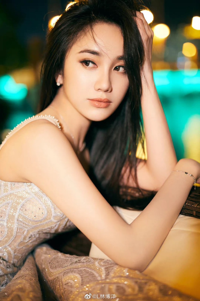 Nàng thơ mới của Trương Nghệ Mưu Nang tho moi cua Truong Nghe Muu