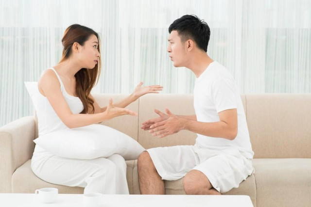 Soạn sẵn đơn ly hôn khi chồng đòi nghỉ việc để... làm giàu - Hình 2 Soan san don ly hon khi chong doi nghi viec de... lam giau-Hinh-2