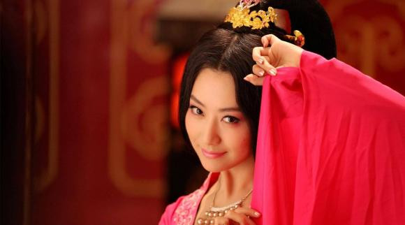 Có câu: “Người ta tham ba việc, bận vô ích”! Ba điều nghĩa là gì? Co cau: “Nguoi ta tham ba viec, ban vo ich”! Ba dieu nghia la gi?