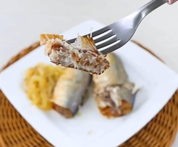 Cá nục chế biến theo cách mới này cực ngon, hết sạch mùi tanh - Hình 15 Ca nuc che bien theo cach moi nay cuc ngon, het sach mui tanh-Hinh-15