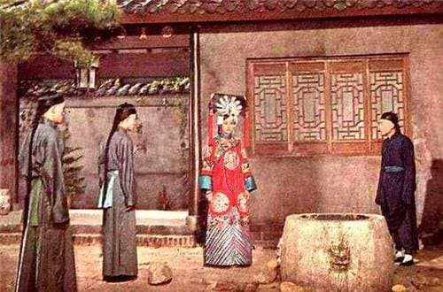 Cố Cung có hơn 70 giếng nước, hoàng đế vẫn mua nước ở ngoài? - Hình 4 Co Cung co hon 70 gieng nuoc, hoang de van mua nuoc o ngoai?-Hinh-4