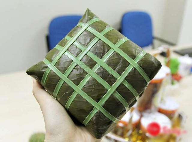 Mẹo hay nhận biết bánh chưng "luộc pin" gây độc hại nếu ăn nhầm - Hình 5 Meo hay nhan biet banh chung