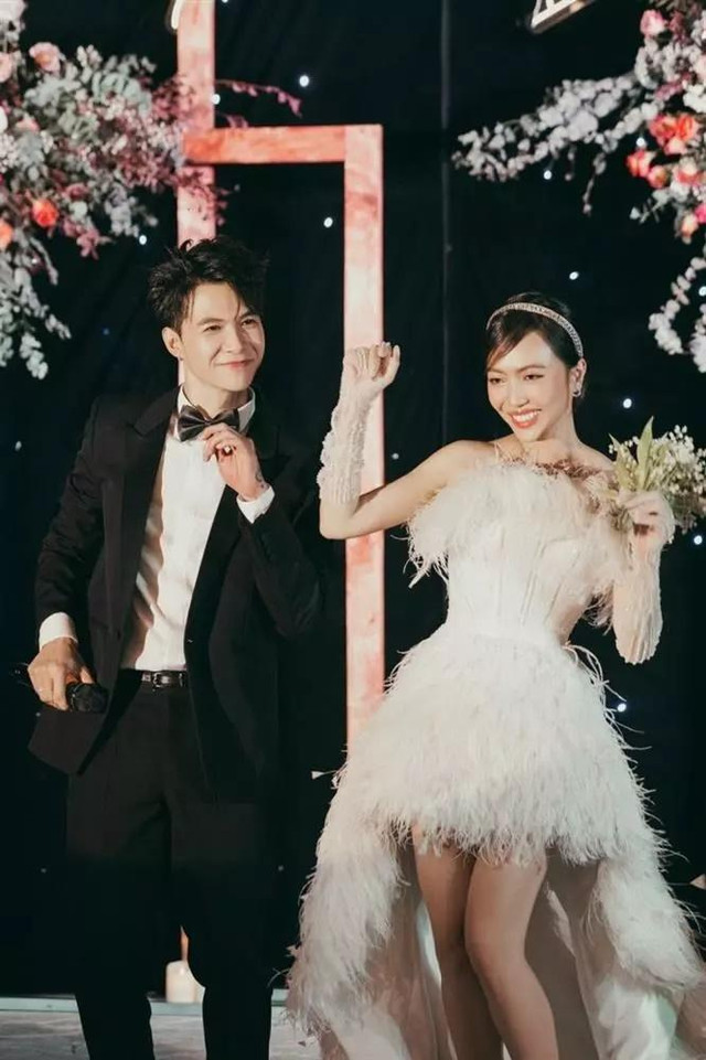 Anh Tú 'đứng hình' khi nghe tiếng cười bà xã Diệu Nhi - Hình 7 Anh Tu 'dung hinh' khi nghe tieng cuoi ba xa Dieu Nhi-Hinh-7