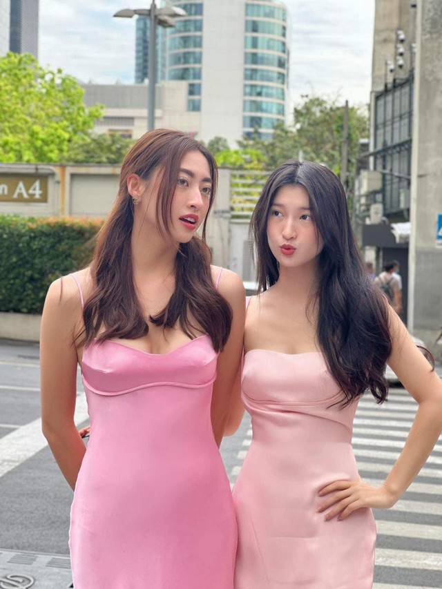 Hot girl tạp hoá mặc váy lụa dính người, nuột nà phát mê - Hình 4 Hot girl tap hoa mac vay lua dinh nguoi, nuot na phat me-Hinh-4
