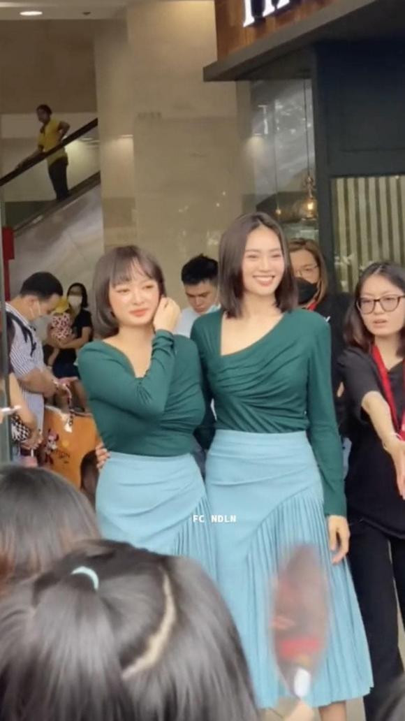 Lan Ngọc ứng xử tinh tế khi fan gọi tên mình - Hình 3 Lan Ngoc ung xu tinh te khi fan goi ten minh-Hinh-3