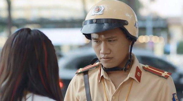 Loạt vai phụ át vía nhân vật chính: Doãn Quốc Đam "gánh còng lưng" - Hình 7 Loat vai phu at via nhan vat chinh: Doan Quoc Dam