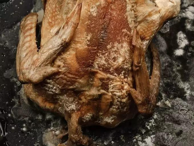 Thịt gà có 5 dấu hiệu tuyệt đối đừng nên mua kẻo rước họa - Hình 2 Thit ga co 5 dau hieu tuyet doi dung nen mua keo ruoc hoa-Hinh-2