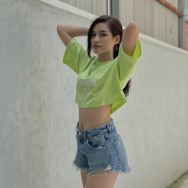 Hot girl Trâm Anh thích mặc quần hot pants dù dễ gây hiểu nhầm - Hình 6 Hot girl Tram Anh thich mac quan hot pants du de gay hieu nham-Hinh-6