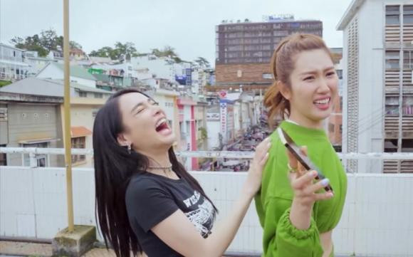 Thúy Ngân 'bóc phốt' khả năng chụp hình của Nhã Phương - Hình 3 Thuy Ngan 'boc phot' kha nang chup hinh cua Nha Phuong-Hinh-3