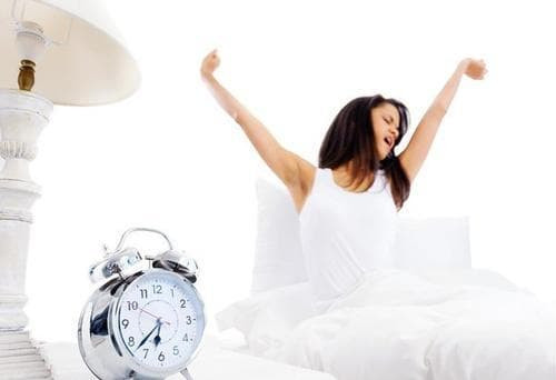 Vì sao dậy sớm đáng sợ hơn thức khuya? - Hình 4 Vi sao day som dang so hon thuc khuya?-Hinh-4