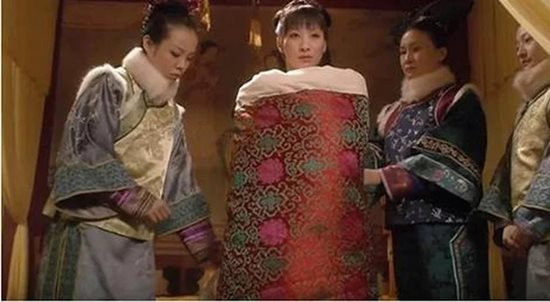 Quy định phòng the với hoàng đế khiến phi tần nhà Thanh sợ - Hình 3 Quy dinh phong the voi hoang de khien phi tan nha Thanh so-Hinh-3
