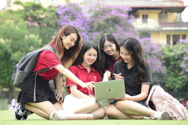 Điểm chuẩn đại học năm 2024 tăng mạnh do chỉ tiêu còn quá ít? Diem chuan dai hoc nam 2024 tang manh do chi tieu con qua it?