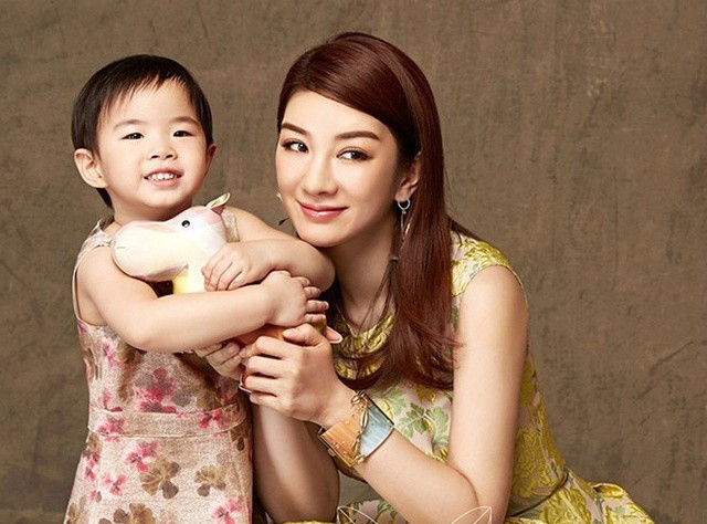 “Tiểu Yến Tử” tai tiếng nhất Cbiz từng bị đánh rớt vì 'khóc xấu' - Hình 6 “Tieu Yen Tu” tai tieng nhat Cbiz tung bi danh rot vi 'khoc xau'-Hinh-6