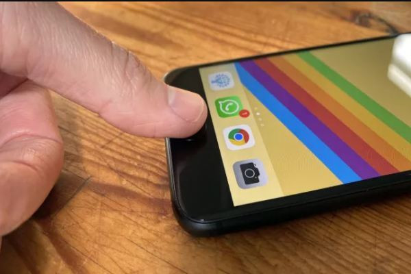 Lý do iPhone 12 không thêm tính năng mở khóa vân tay là gi? Ly do iPhone 12 khong them tinh nang mo khoa van tay la gi?