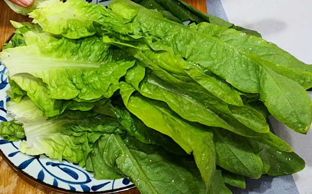 Loại rau nhiều chất bổ dưỡng, giúp ngủ ngon, giải nhiệt - Hình 3 Loai rau nhieu chat bo duong, giup ngu ngon, giai nhiet-Hinh-3