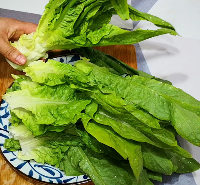 Loại rau nhiều chất bổ dưỡng, giúp ngủ ngon, giải nhiệt - Hình 2 Loai rau nhieu chat bo duong, giup ngu ngon, giai nhiet-Hinh-2