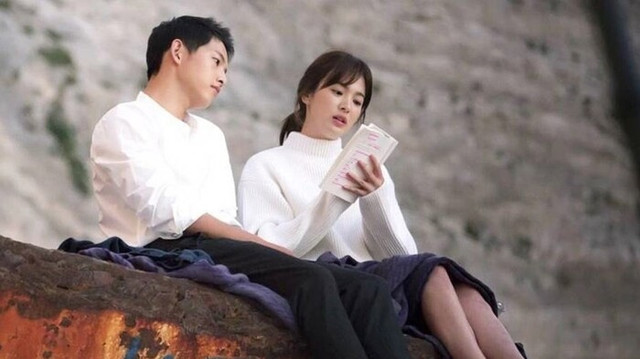 Song Joong Ki ngầm khẳng định 'cạch mặt' Song Hye Kyo - Hình 2 Song Joong Ki ngam khang dinh 'cach mat' Song Hye Kyo-Hinh-2