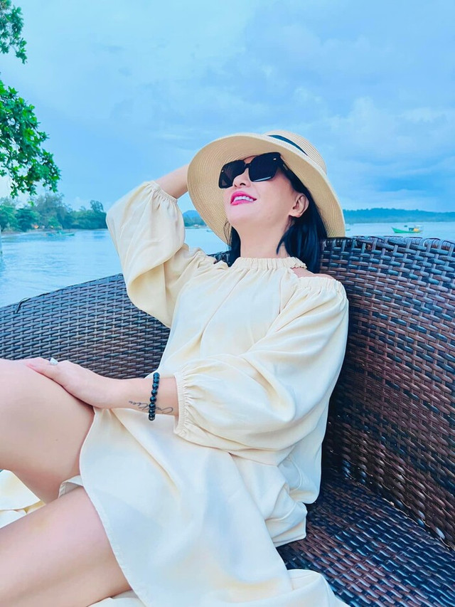 Cát Phượng nói về phụ nữ: 'Cứng cỏi, nhưng tâm hồn yếu đuối' - Hình 3 Cat Phuong noi ve phu nu: 'Cung coi, nhung tam hon yeu duoi'-Hinh-3