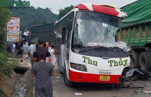 Tai nạn nghiêm trọng trên Quốc lộ 3B khiến nhiều người thương vong Tai nan nghiem trong tren Quoc lo 3B khien nhieu nguoi thuong vong
