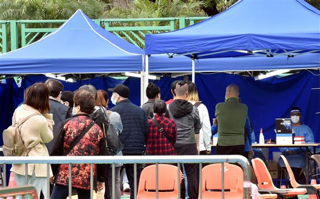 COVID-19 tới 6h sáng 13/3: Ca nhiễm-tử vong mới giảm - Hình 3 COVID-19 toi 6h sang 13/3: Ca nhiem-tu vong moi giam-Hinh-3