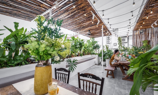 Khu vườn resort, phòng tắm 'nghìn sao' giữa lưng chừng trời ở TP.HCM - Hình 18 Khu vuon resort, phong tam 'nghin sao' giua lung chung troi o TP.HCM-Hinh-18
